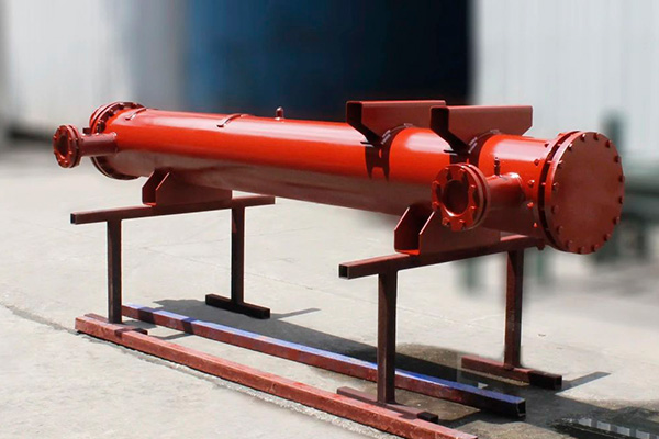 Shell and tube heat exchangers